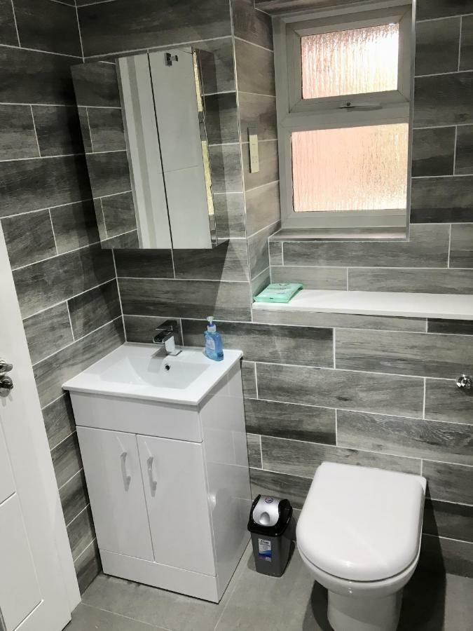 Perfect Modern Base Near All Attractions Apartment London Bagian luar foto